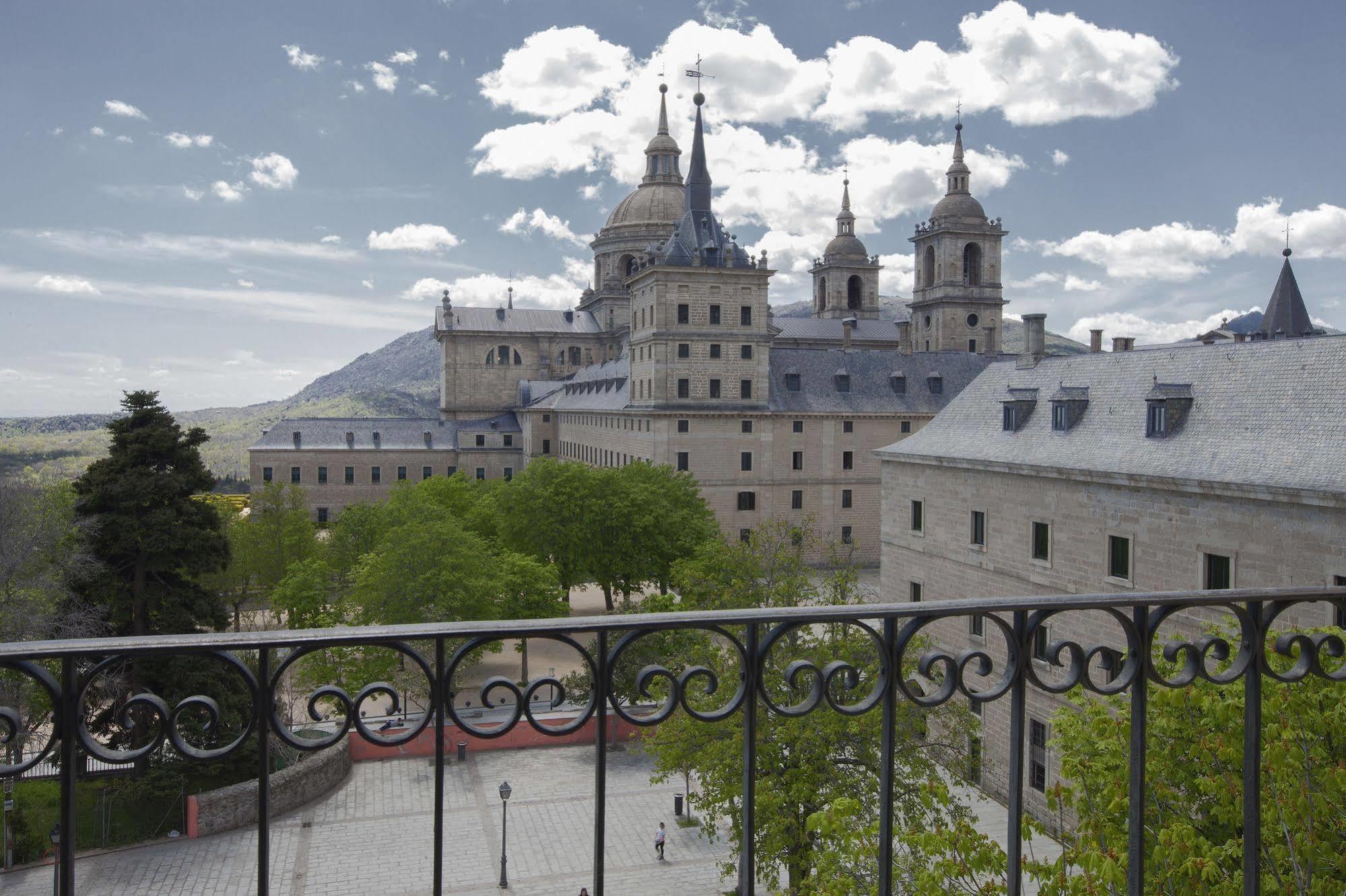 Hotel Florida San Lorenzo de El Escorial Exterior foto